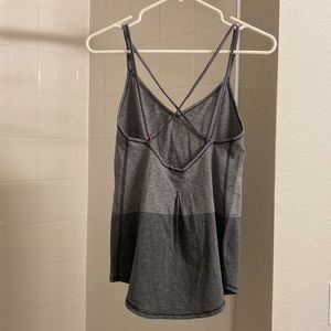 Lululemon top